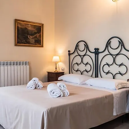 Palazzo Dei Pavoni, Relais Di Charme LʼAquila