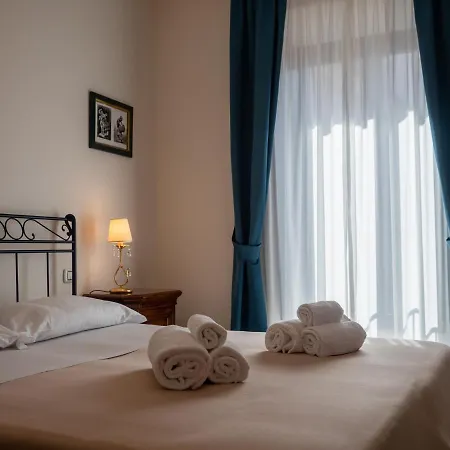 Palazzo Dei Pavoni, Relais Di Charme 4* L'Aquila