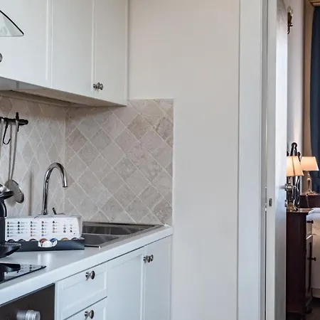 Alojamento de Acomodação e Pequeno-almoço Palazzo Dei Pavoni, Relais Di Charme LʼAquila