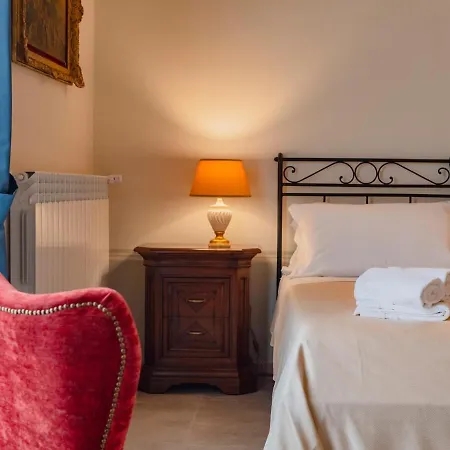Bed & Breakfast Palazzo Dei Pavoni, Relais Di Charme