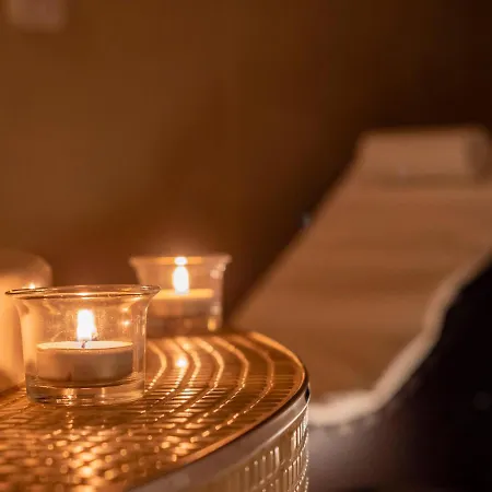 Palazzo Dei Pavoni, Relais Di Charme Л'Акуила