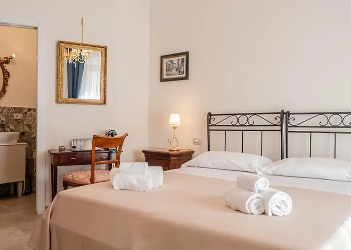 Palazzo Dei Pavoni, Relais Di Charme לינה וארוחת בוקר 4*