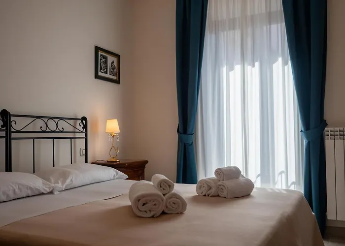 Palazzo Dei Pavoni, Relais Di Charme 4* LʼAquila