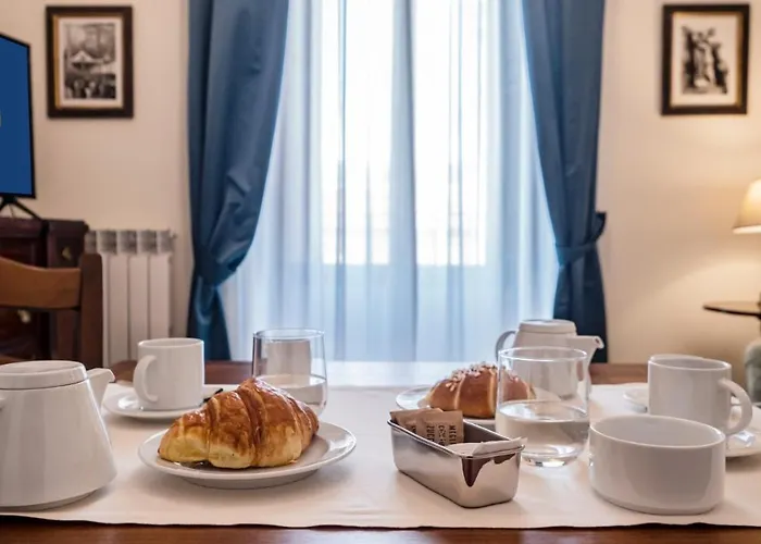 Palazzo Dei Pavoni, Relais Di Charme 4* ל'אקווילה