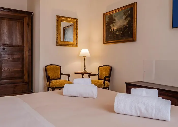 Palazzo Dei Pavoni, Relais Di Charme ל'אקווילה