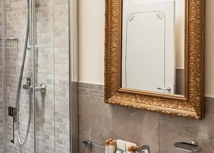 Palazzo Dei Pavoni, Relais Di Charme Bed & Breakfast L'Aquila