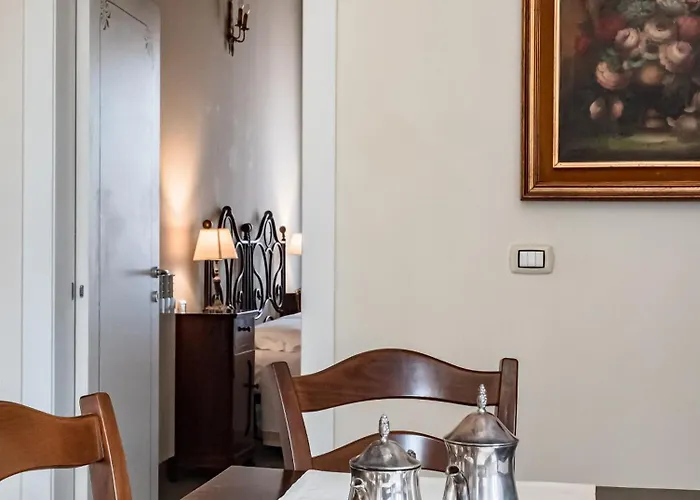 Palazzo Dei Pavoni, Relais Di Charme Bed & Breakfast L'Aquila